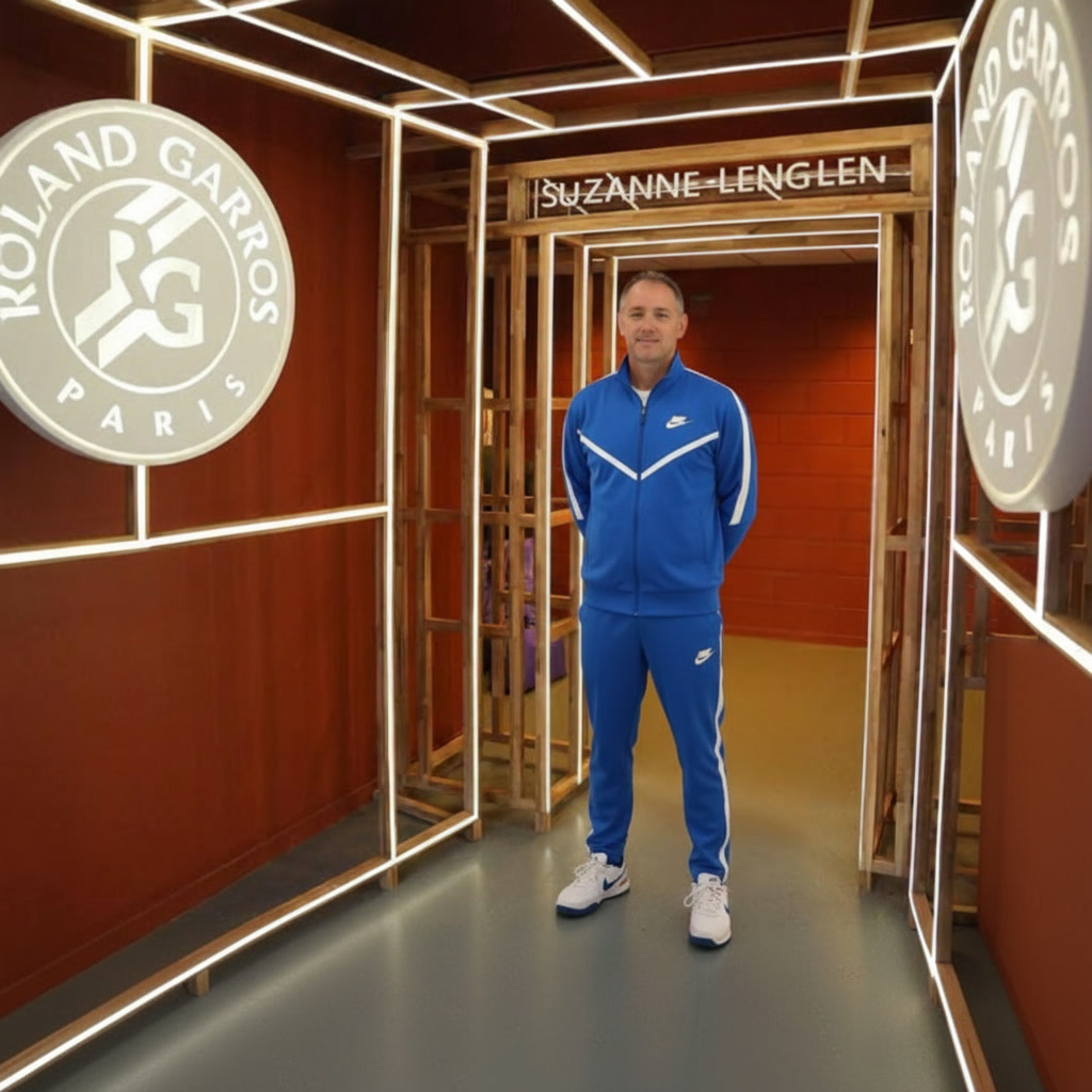Geoffroy Dupuis, high-performance tennis coach, on court Suzanne-Lenglen at Roland-Garros